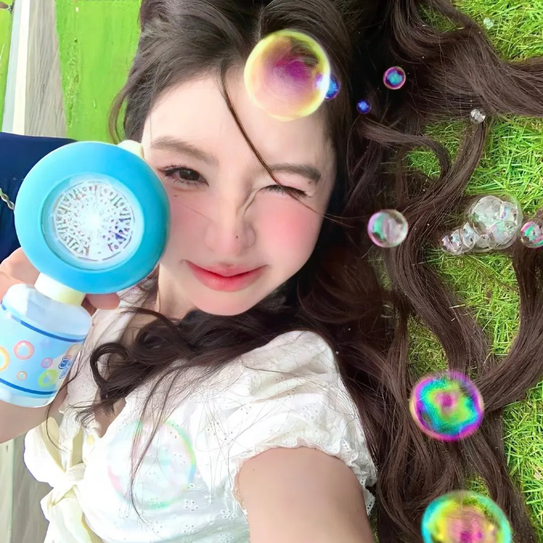 电睛怪客